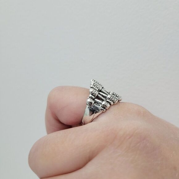 Brand New Silver Funny Design Ring Size: 7.5 US - Picture 6 of 9